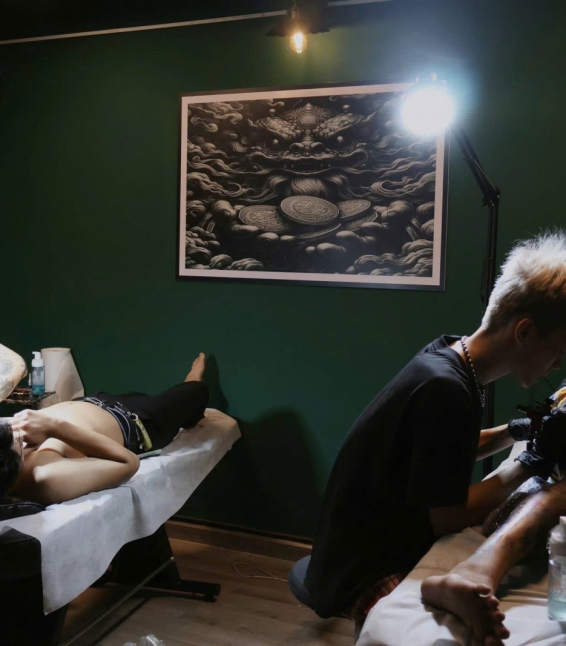 Nhân Viên Nhiều Năm Kinh Nghiệm